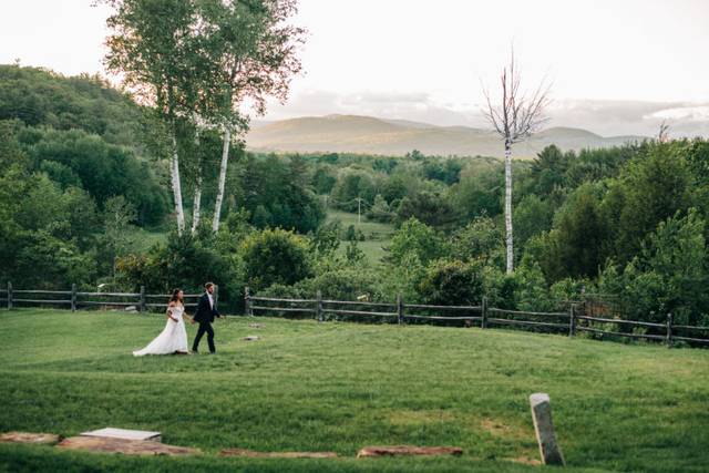 Plymouth, NH: The Idyllic Setting for Your Farm Wedding